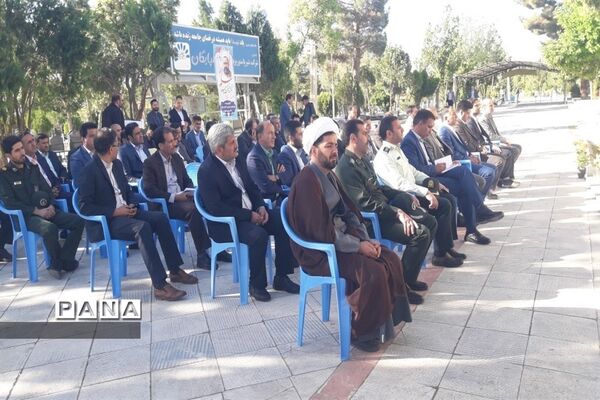 ‌تجدید میثاق فرهنگیان شهرستان گلپایگان در کنار قبور مطهر شهدای فرهنگی شهرستان
