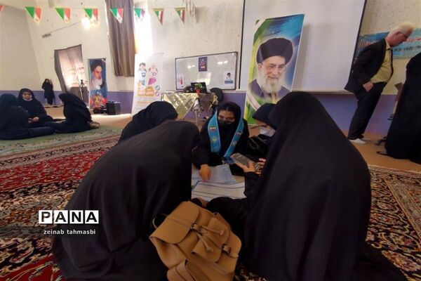 برگزاری لیگ دانش‌آموزی جهاد تبیین (جت) دختران در شهرستان سروستان
