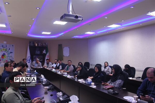 نشست خبری و تور رسانه ای  از کارخانه کلرپارس تبریز