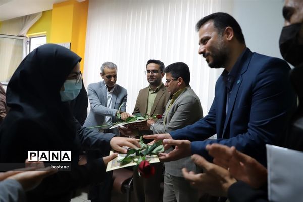 تجلیل مدیرکل میراث فرهنگی خراسان جنوبی  از معلمین بیرجند