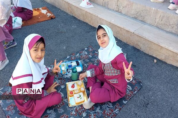 برگزاری صبحانه سلامت در دبستان بوستان شهرستان بن