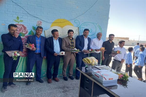 بزرگداشت مقام معلم در دبیرستان کیان خاتم