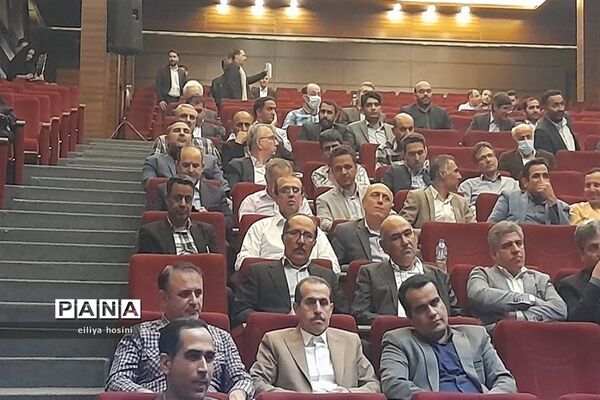 بزرگداشت مقام معلم و آیین تجلیل از مدیران ،معاونان و معلمان منتخب شهرستان‌قدس