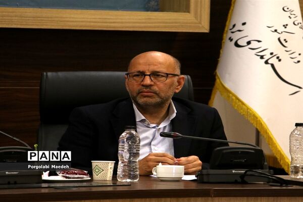 تشکیل جلسه مجمع خیرین مدرسه‌ساز اردکان با حضور استاندار یزد