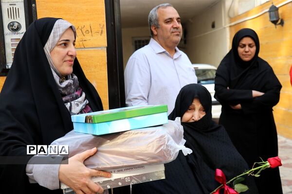 تقدیر و تجلیل از معلم نمونه استان خراسان رضوی