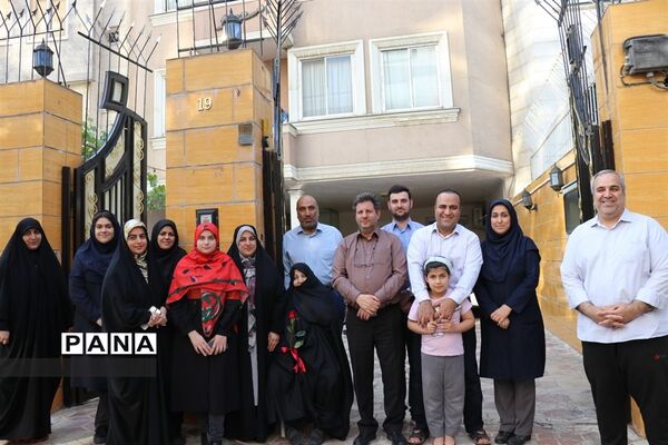 تقدیر و تجلیل از معلم نمونه استان خراسان رضوی