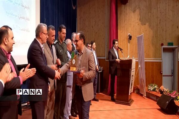 آیین بزرگداشت مقام معلم در محمودآباد