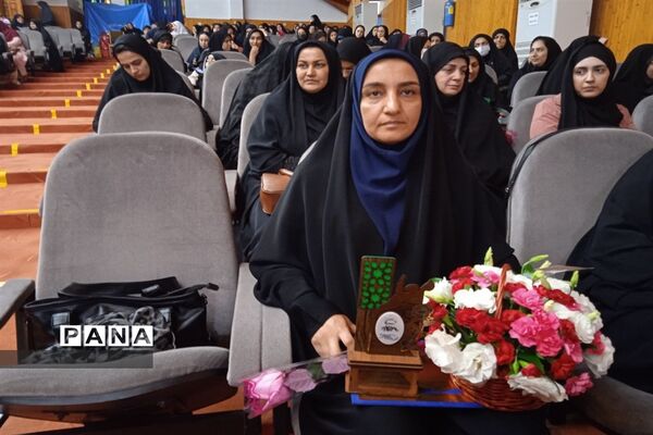 آیین بزرگداشت مقام معلم در محمودآباد