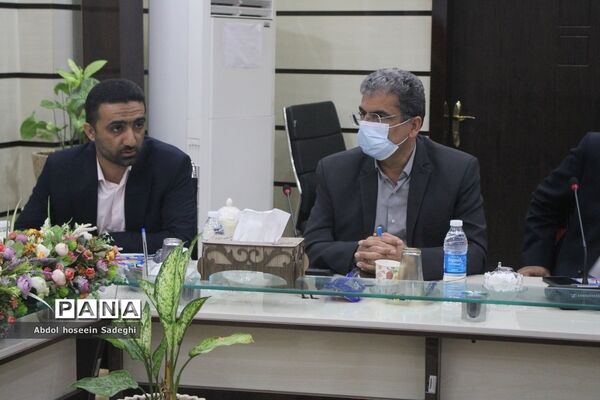 نشست شورای معاونان اداره کل آموزش و پرورش استان بوشهر