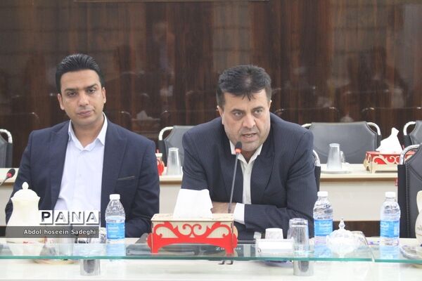 نشست شورای معاونان اداره کل آموزش و پرورش استان بوشهر