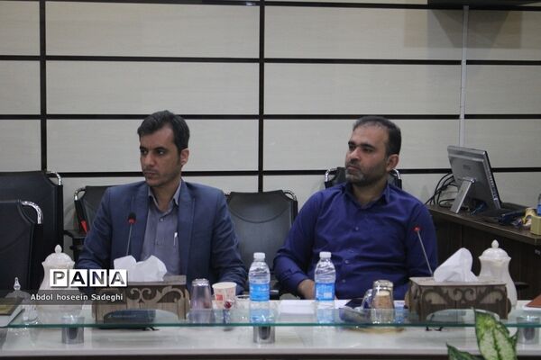 نشست شورای معاونان اداره کل آموزش و پرورش استان بوشهر