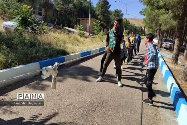 اردوی یک روزه دانش‌آموزان پسر پیشتاز ناحیه چهار
