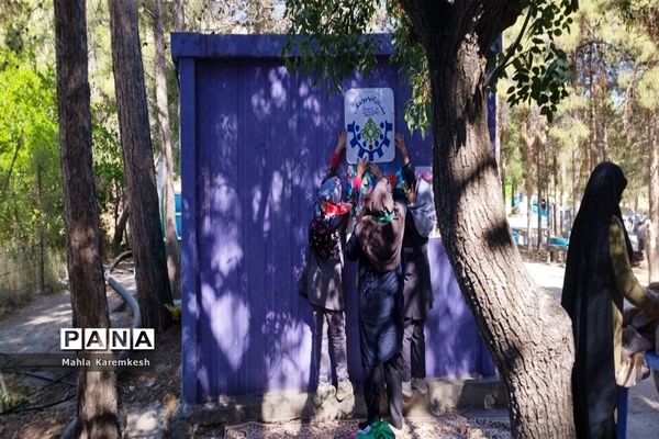 بازدید رئیس سازمان دانش‌آموزی فارس از اردوی تشکیلاتی دانش‌آموزان پیشتاز ناحیه چهار