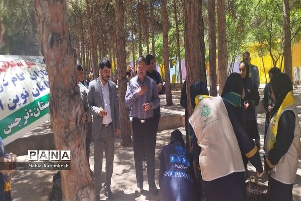 بازدید رئیس سازمان دانش‌آموزی فارس از اردوی تشکیلاتی دانش‌آموزان پیشتاز ناحیه چهار