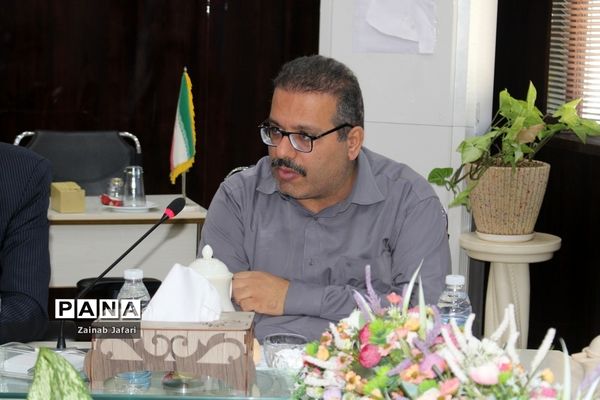 جلسه ستاد ثبت‌نام آموزش و پرورش استان بوشهر