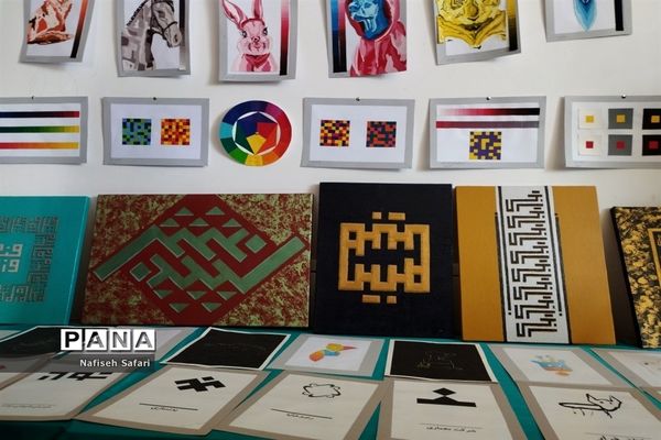 بازدید دانش‌آموزان دبیرستان حضرت مریم جعفرآباد از نمایشگاه هفته مشاغل