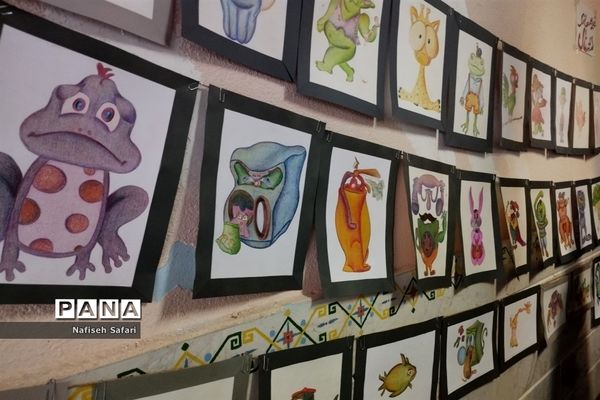 بازدید دانش‌آموزان دبیرستان حضرت مریم جعفرآباد از نمایشگاه هفته مشاغل