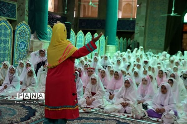 جشن تکلیف دانش‌آموزان پایه سوم مدارس شهرک واوان در اسلامشهر