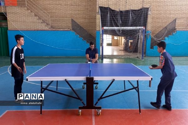 مسابقات تنیس روی میز پسران به‌مناسبت هفته معلم در کهریزک