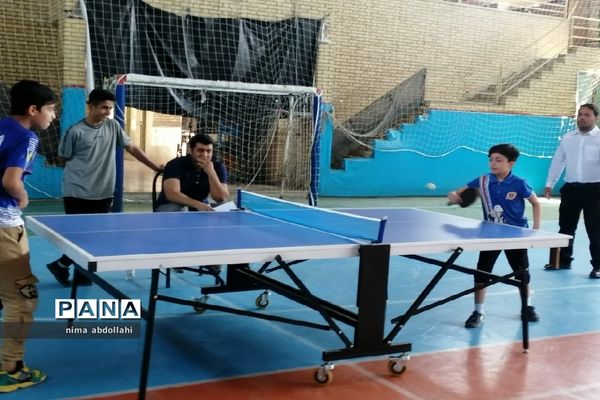 مسابقات تنیس روی میز پسران به‌مناسبت هفته معلم در کهریزک