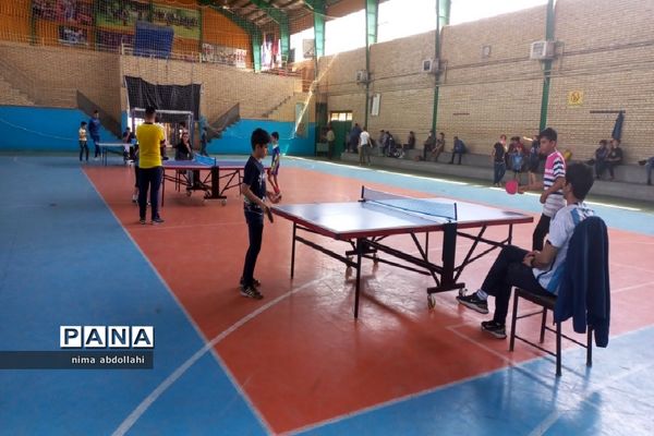 مسابقات تنیس روی میز پسران به‌مناسبت هفته معلم در کهریزک