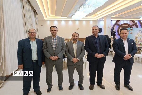 آیین تجلیل از معلمان نمونه شهرستان ملارد