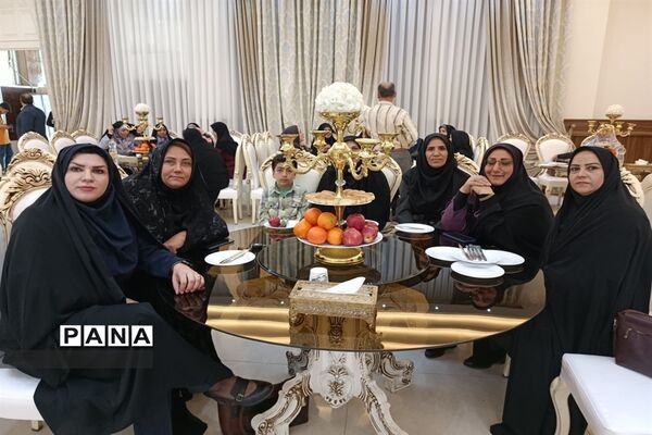 آیین تجلیل از معلمان نمونه شهرستان ملارد
