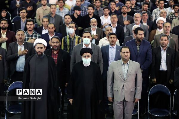 آیین بزرگداشت مقام معلم با حضور رئیس جمهوری