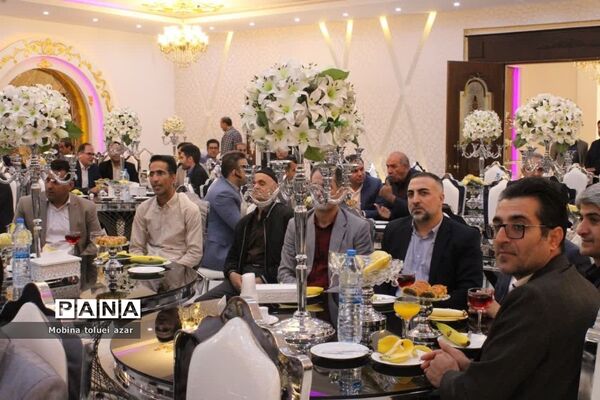 همایش سپاس معلم در ناحیه یک بهارستان