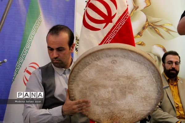 همایش سپاس معلم در ناحیه یک بهارستان