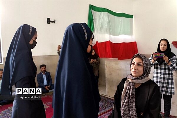 برگزاری جلسه مشاور خانواده در آموزشگاه الزهرا  قرچک