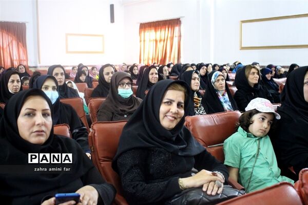 همایش گرامیداشت مقام معلم در نور