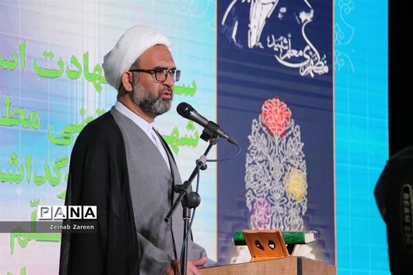 همایش بزرگداشت مقام معلم در شهرستان مهریز