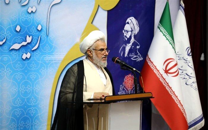 اخلاق حرفه‌ای برای معلم یک ضرورت انکارنشدنی است