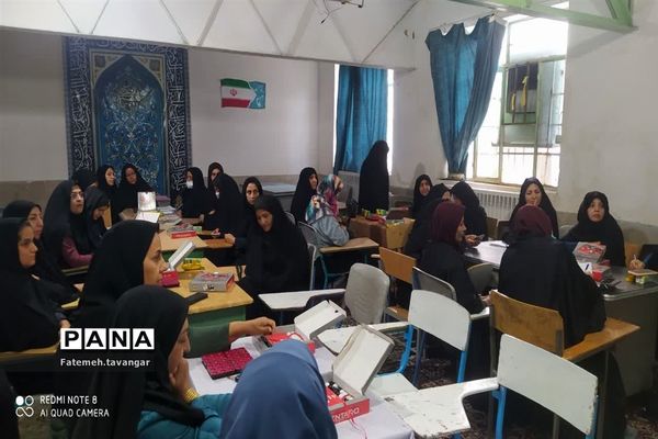 برگزاری کارگاه بازی‌های فکری در مروست