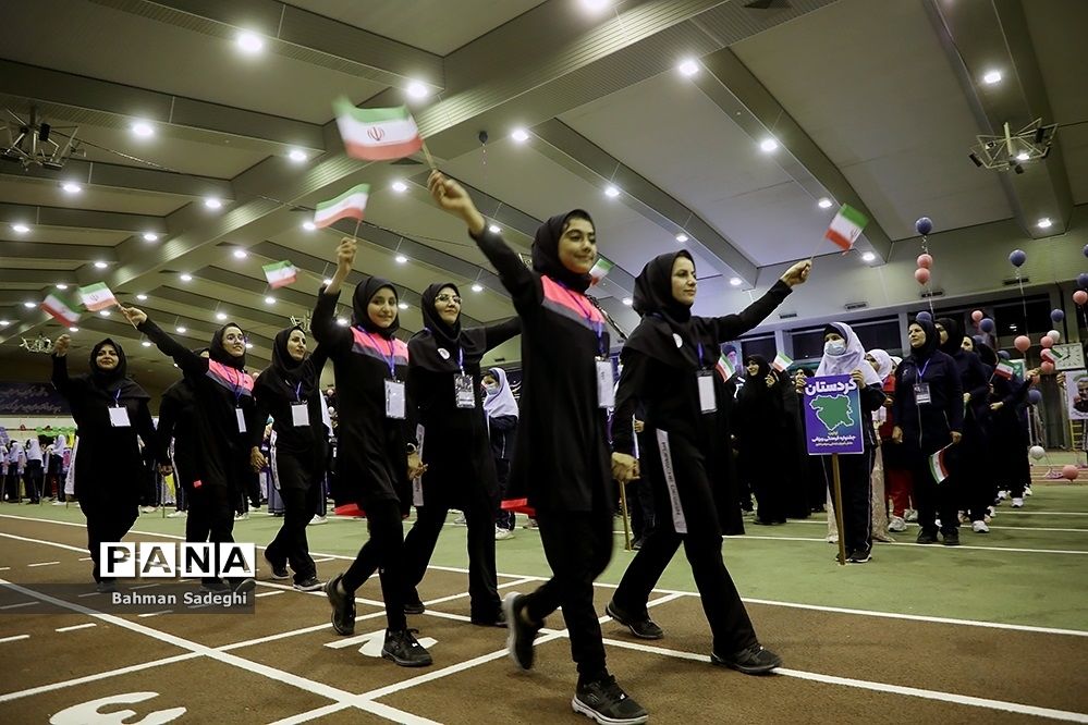 افتتاحیه جشنواره فرهنگی ورزشی دانش‌آموزان ابتدایی فارس/فیلم