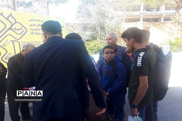 شرکت دانش‌آموزان ابرکوهی در مسابقات استانی فرهنگی هنری امید فردا