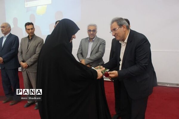 آیین تجلیل از مقام معلم در سمنان -1