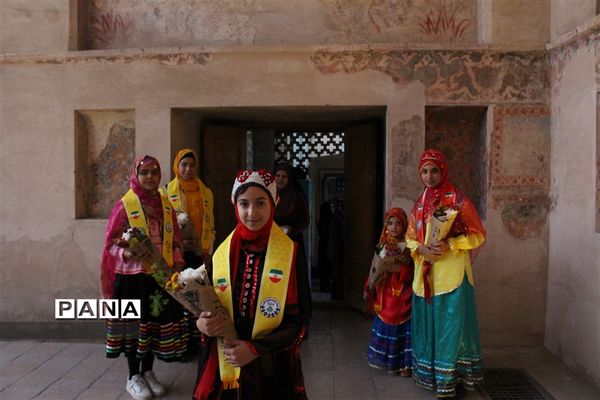 آیین تجلیل  از معلمان نمونه استان اصفهان