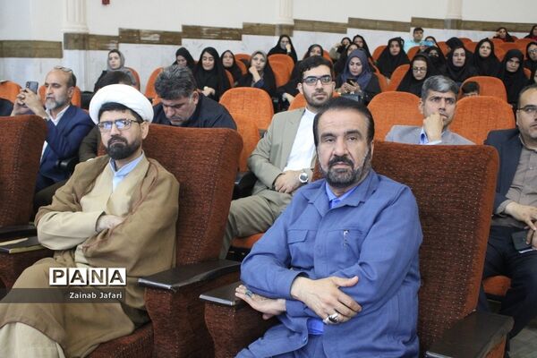 تجلیل از معلمان نمونه استان بوشهر