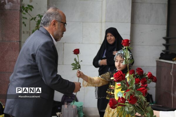 همایش استانی تجلیل از معلمان منتخب استان قزوین