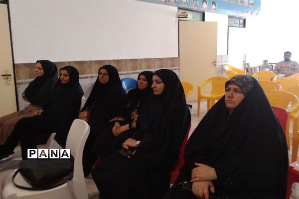 برگزاری مراسم گرامیداشت روز معلم در محمود آباد