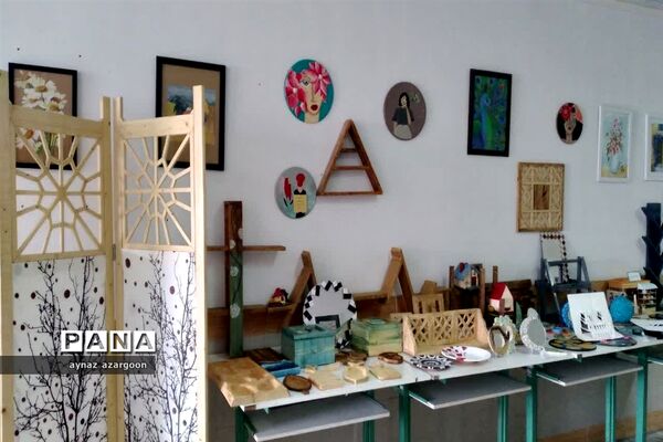 نمایشگاه هفته مشاغل در قائمشهر