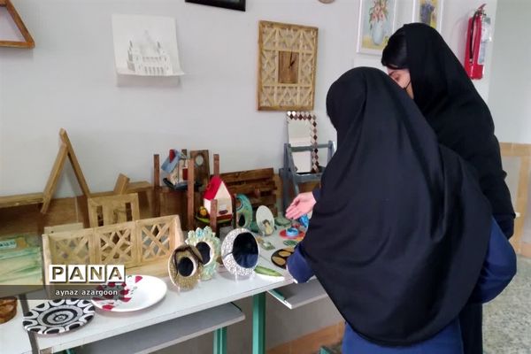 نمایشگاه هفته مشاغل در قائمشهر