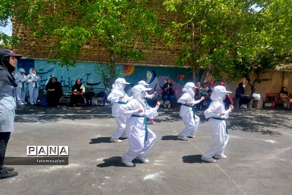 افتتاحیه جشنواره کشوری دختران آفتاب ایران در شهرستان فیروزکوه