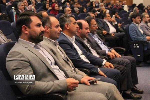 همایش تجلیل از معلمان نمونه شهر تهران «معلم هادی تربیت»