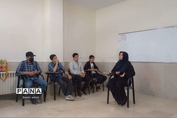 برگزاری کارگاه آموزشی خبرنگاری پانا در آموزش و پرورش رودهن