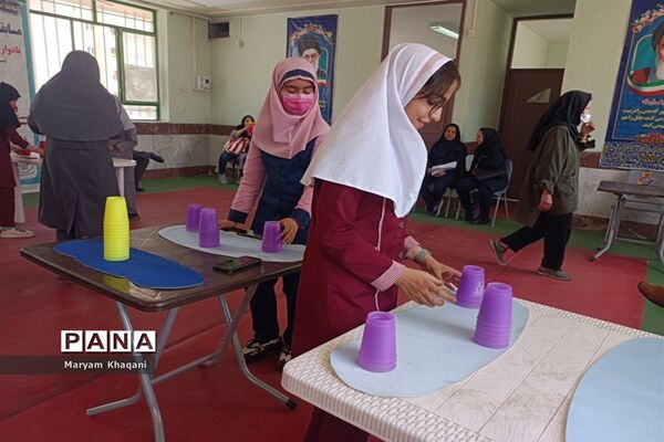 برگزاری مسابقات بازی‌های فکری دانش‌آموزان دختر مقطع ابتدایی استان فارس