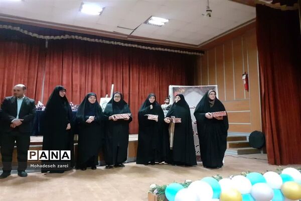 تقدیر از دانش‌‌آموزان برتر شهرستان قرچک در جشنواره نوجوان سالم