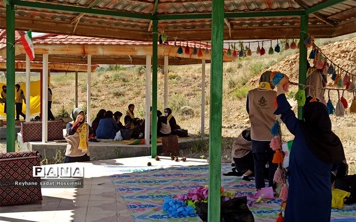 برگزاری اردوی دختران پیشتاز مقطع متوسطه اول ناحیه سه شیراز/ فیلم